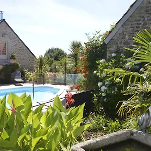 La Ferme De Kerraoul Bed & Breakfast Combrit